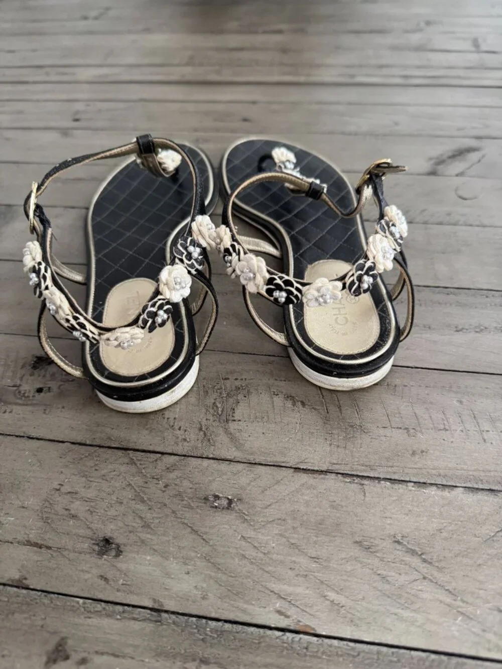CHANEL Camellia T-Strap Flat Leather Floral Applique Interlocking Sandals 38.5C